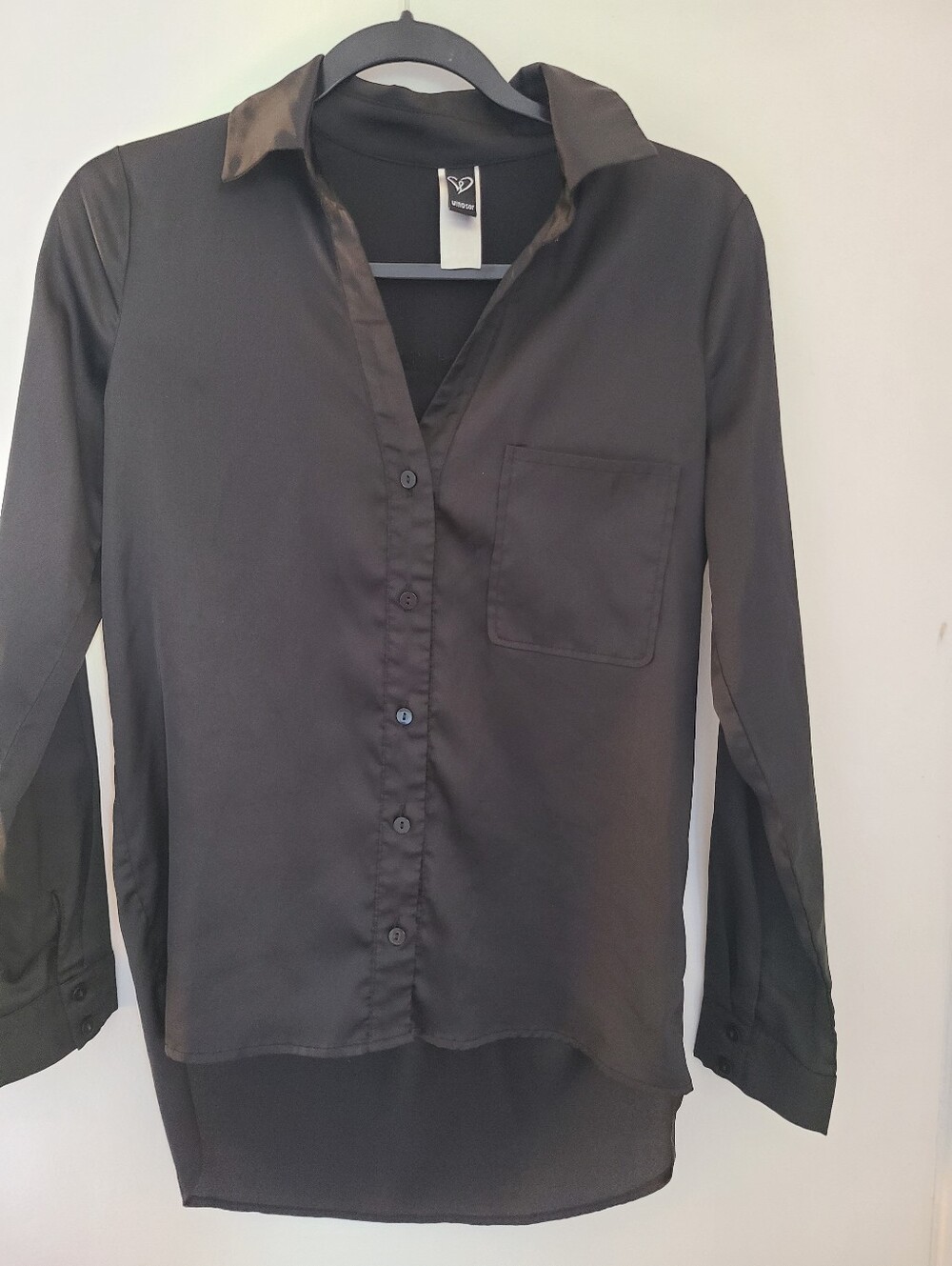 Windsor Black Satin-Look Button Down Shirt Size SMALL